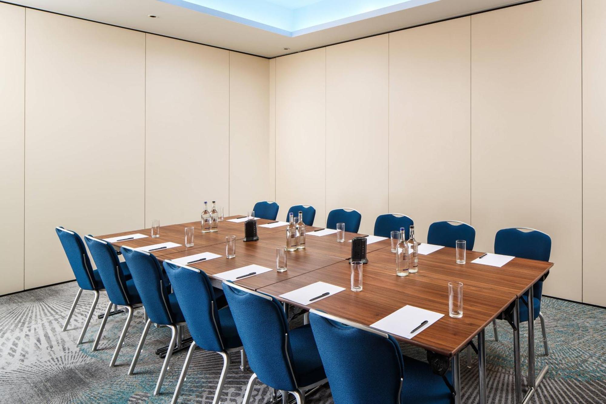 Delta Hotels By Marriott Nottingham Belfry Екстер'єр фото